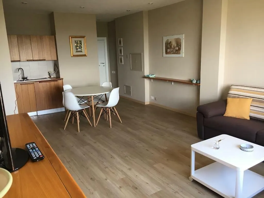 Grattacielo Royal Palace Milano Marittima 0*,